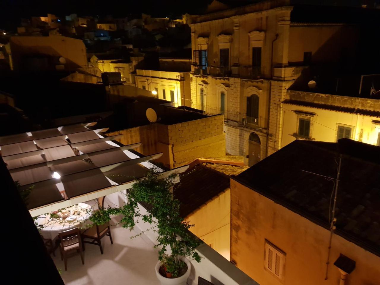 Neathon Rooms Noto Exterior photo