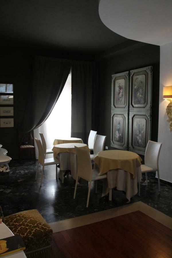 Neathon Rooms Noto Exterior photo