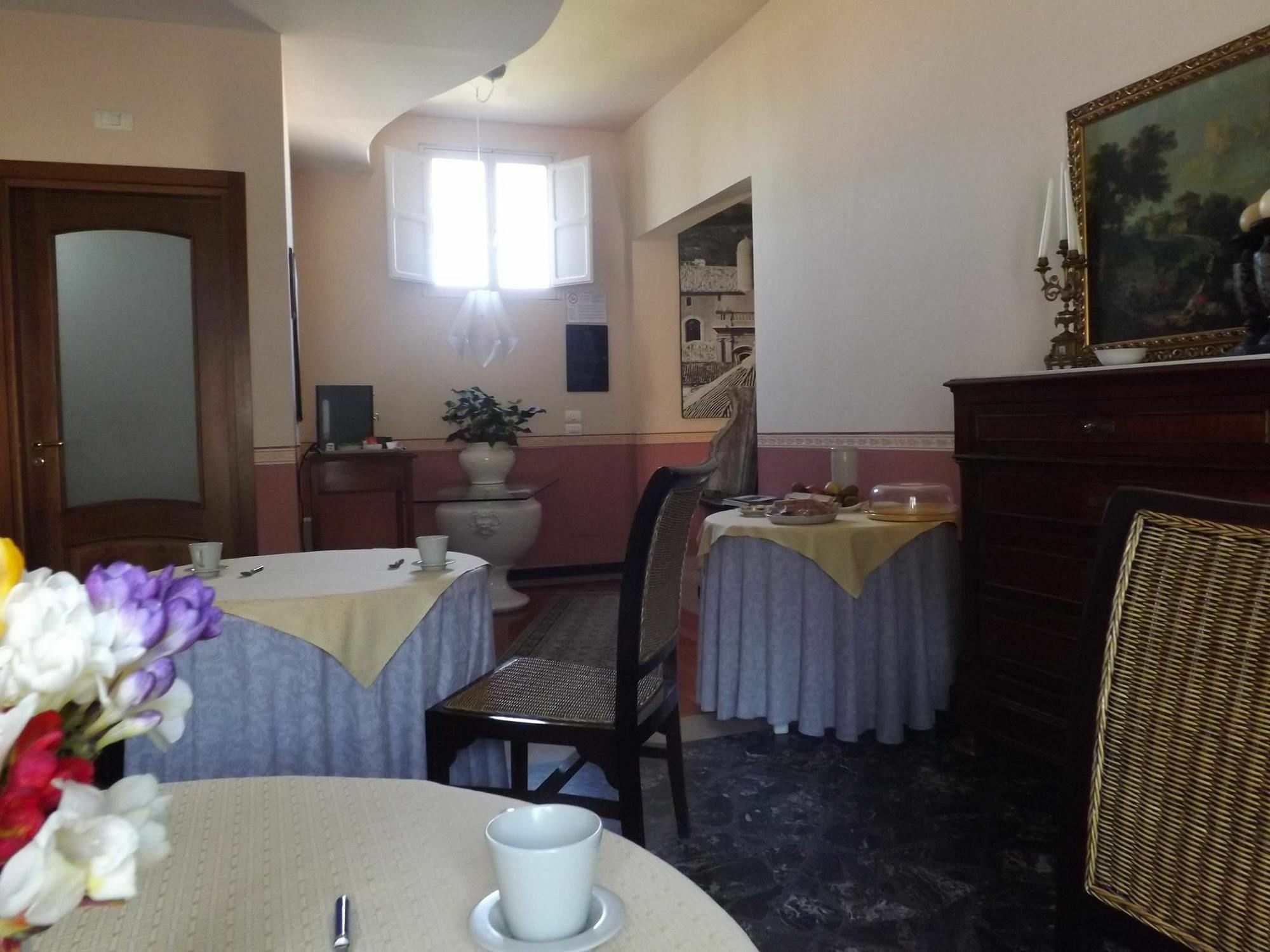 Neathon Rooms Noto Exterior photo